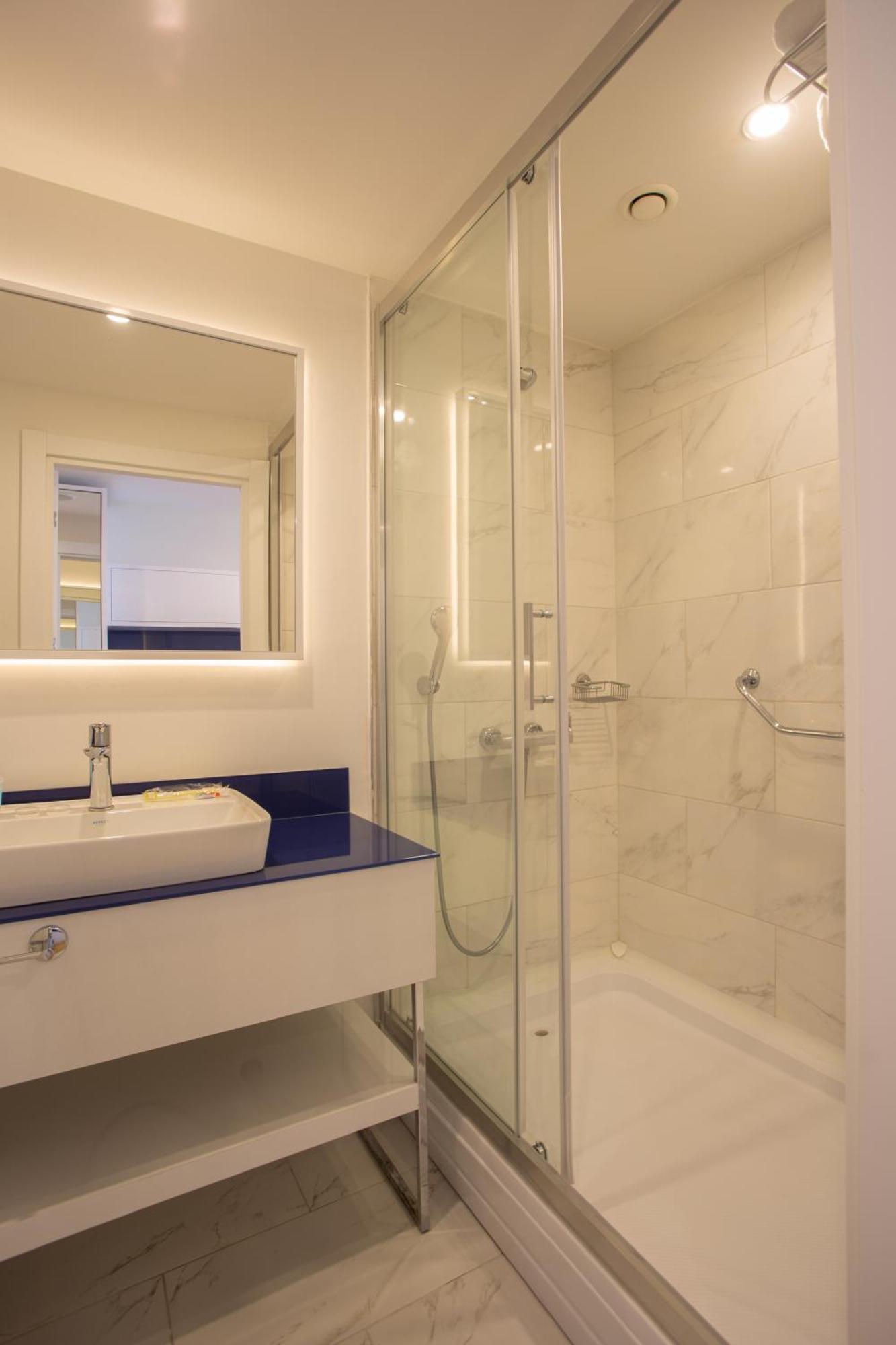 Batumi Concept Hotel Buitenkant foto