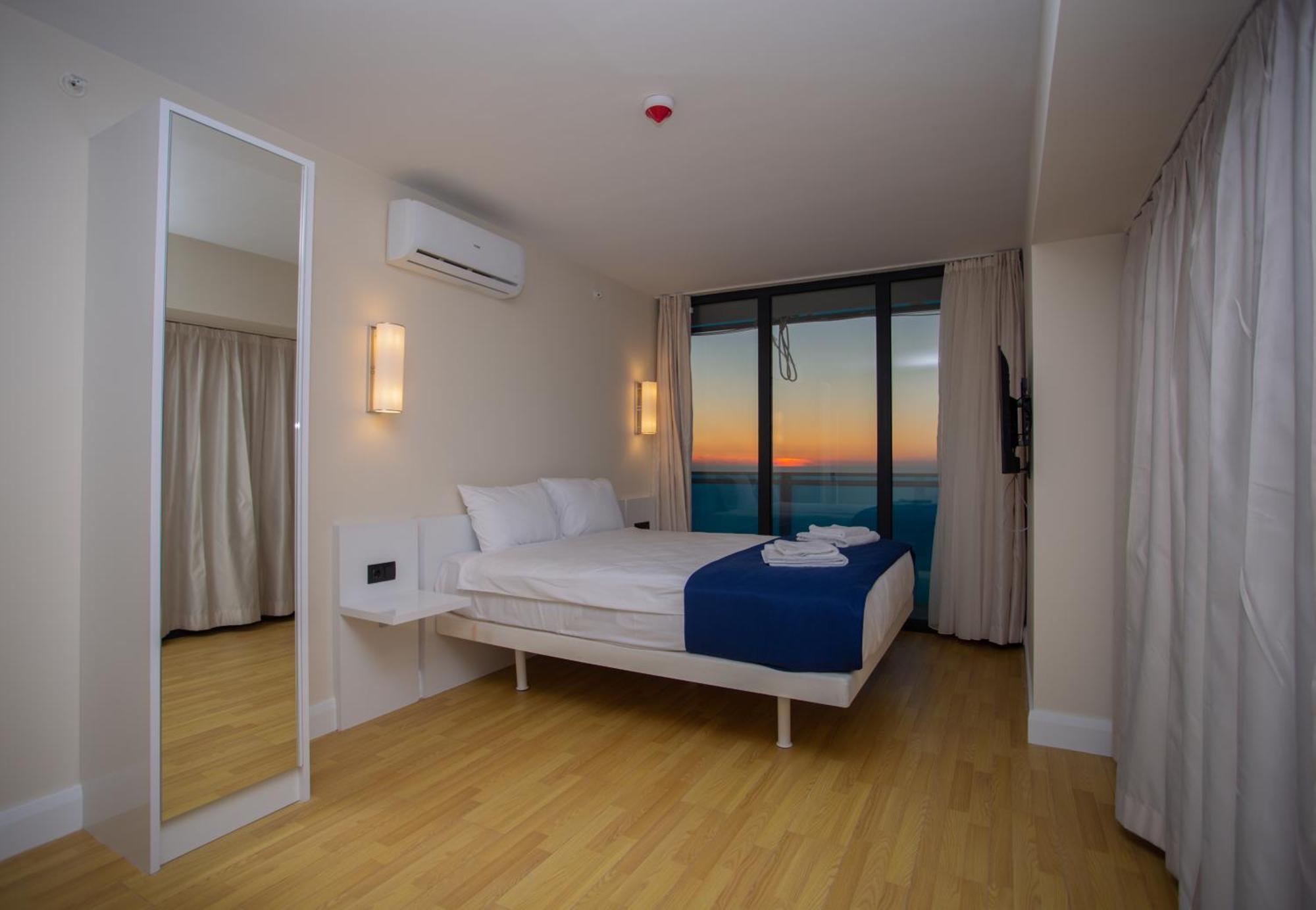 Batumi Concept Hotel Buitenkant foto